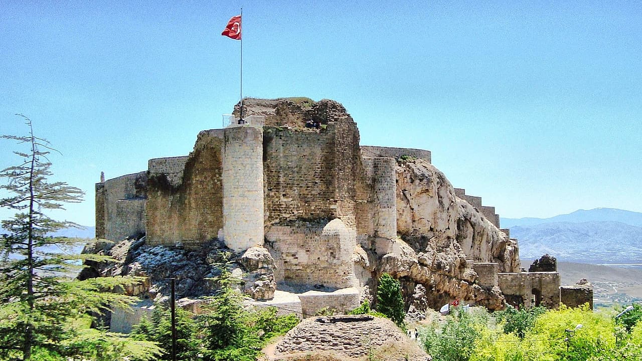 Atanmak isteyen Harput’a akın etti: Yoğunluk yaşandı