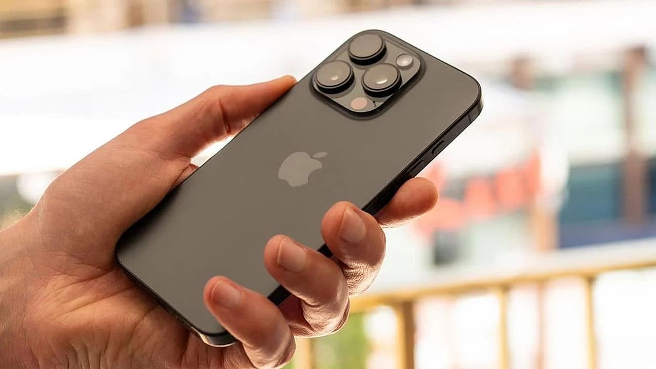 İphone 18 bekleyenlere kötü haber! Fiyat tahmini dudak uçuklattı