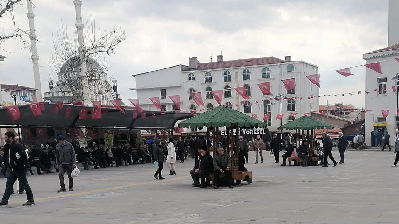 Cebinize ekstra para girecek! Emekli desteklerinde başvuru detayları netleşti