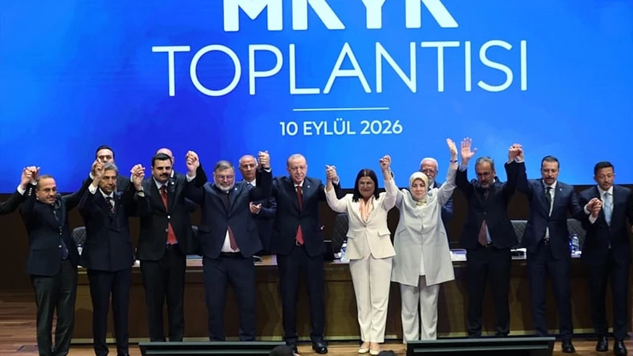 AK Parti'ye 4 Belediye Başkanı daha katıldı