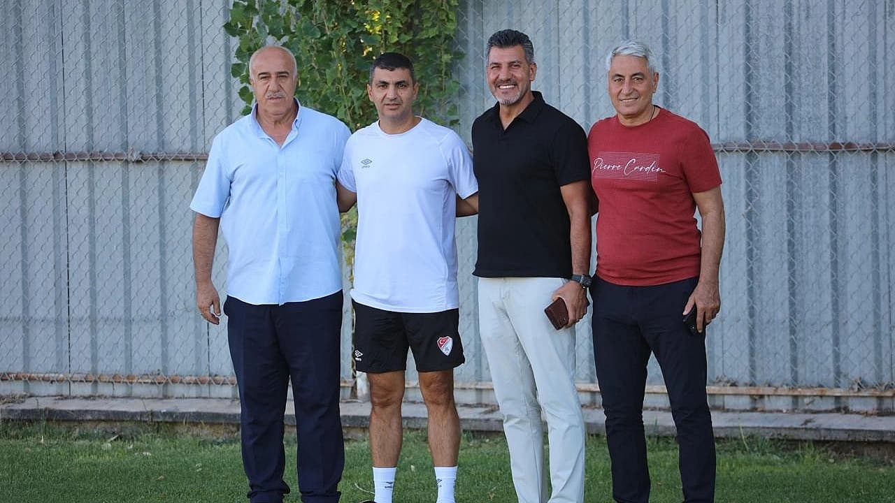 TÜFAD Elazığ Şube Başkanı Ercan Gür’den Elazığspor'a ziyaret