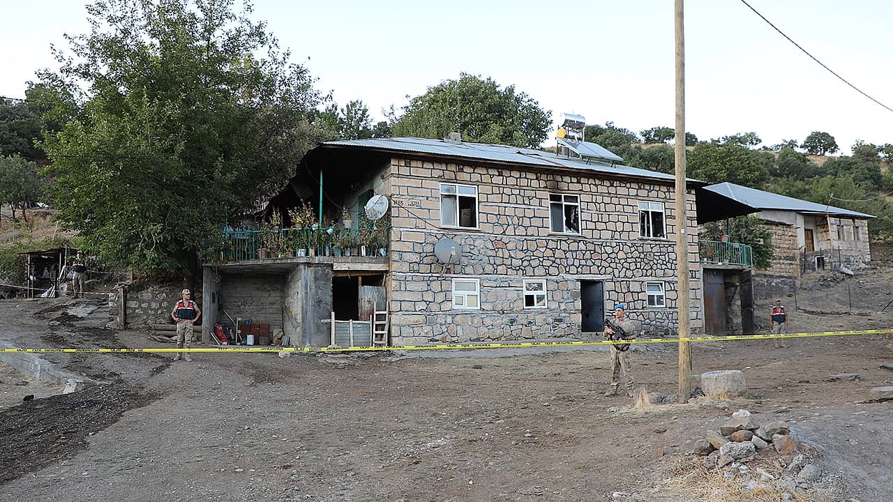 Elazığ'daki yaşlı çiftin cinayetinde 2 gözaltı