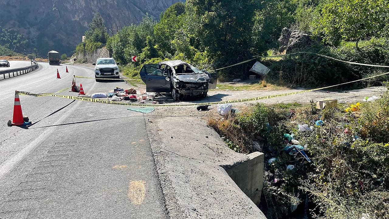 Feci kaza: 10 yaşındaki çocuk hayatını kaybetti, 3 yaralı