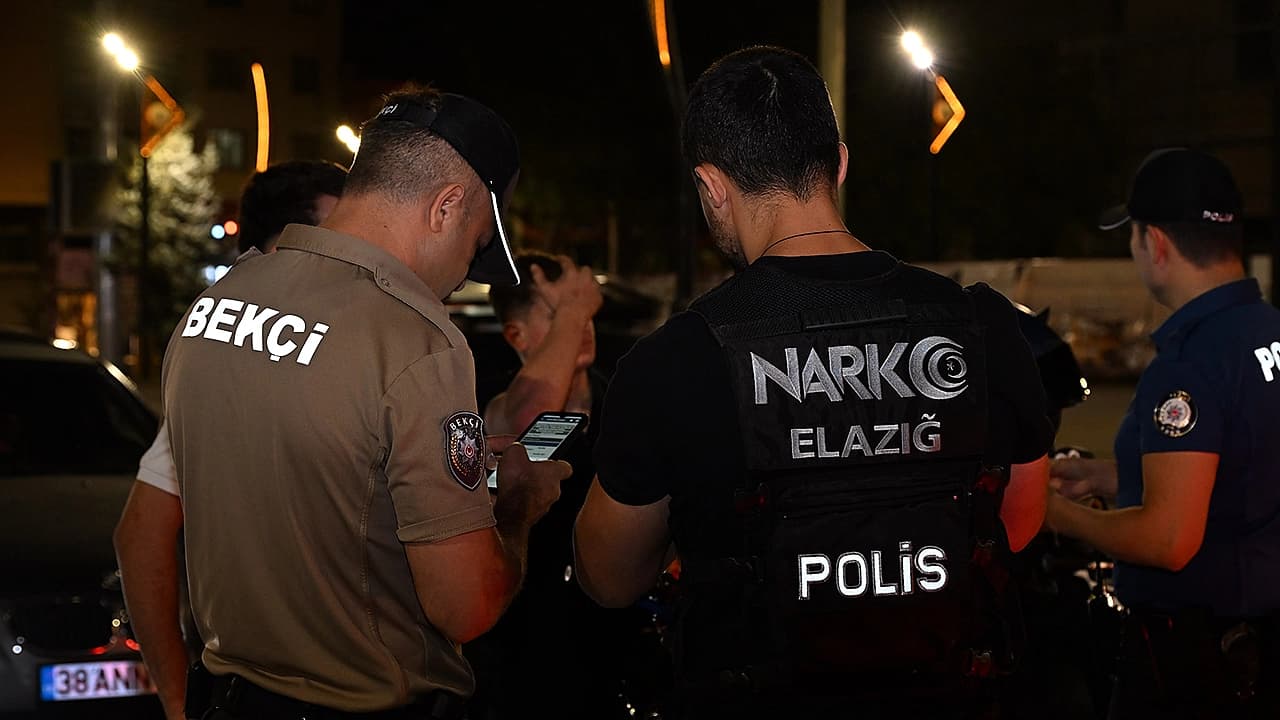 Elazığ’da gece boyu asayiş uygulaması