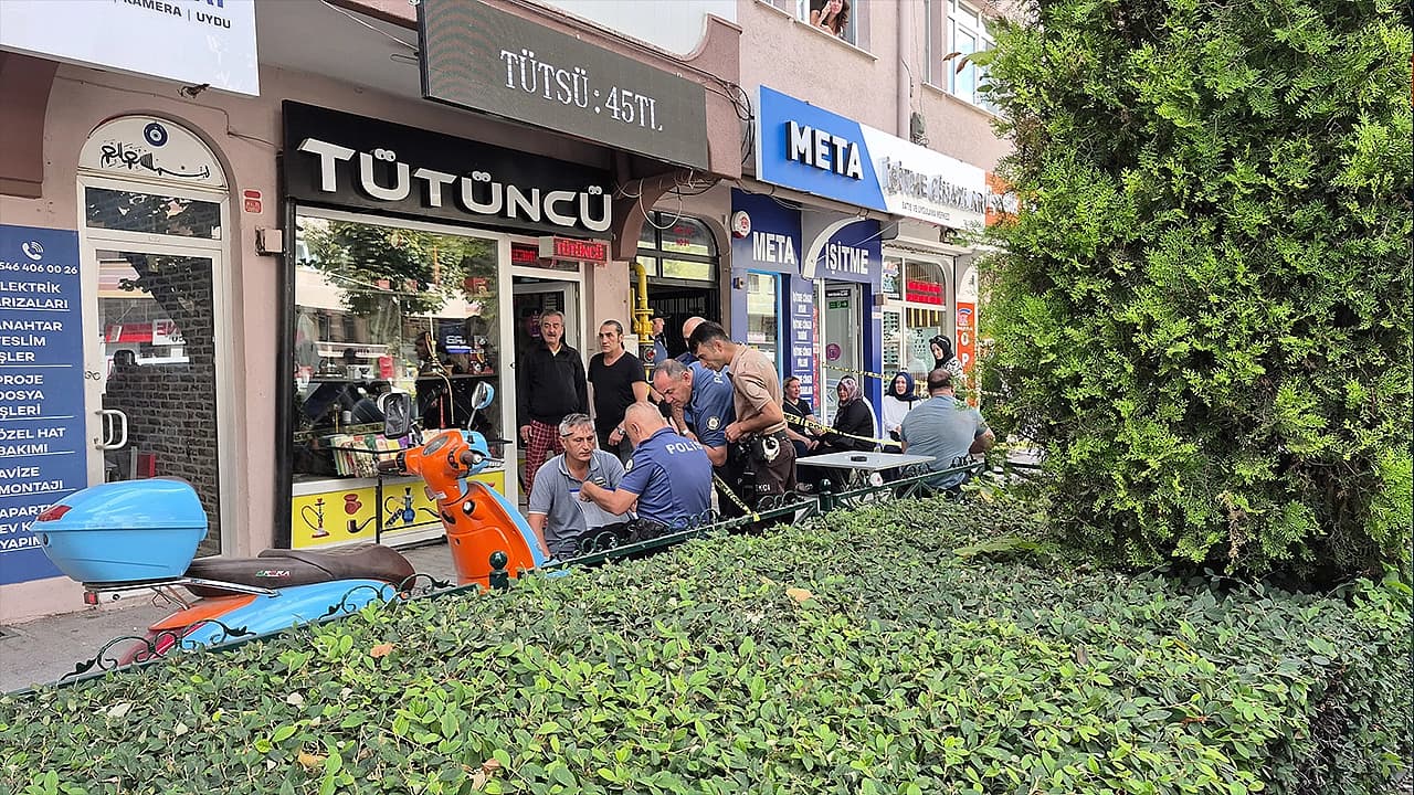 Bir şahıs binanın merdiven boşluğunda ölü bulundu