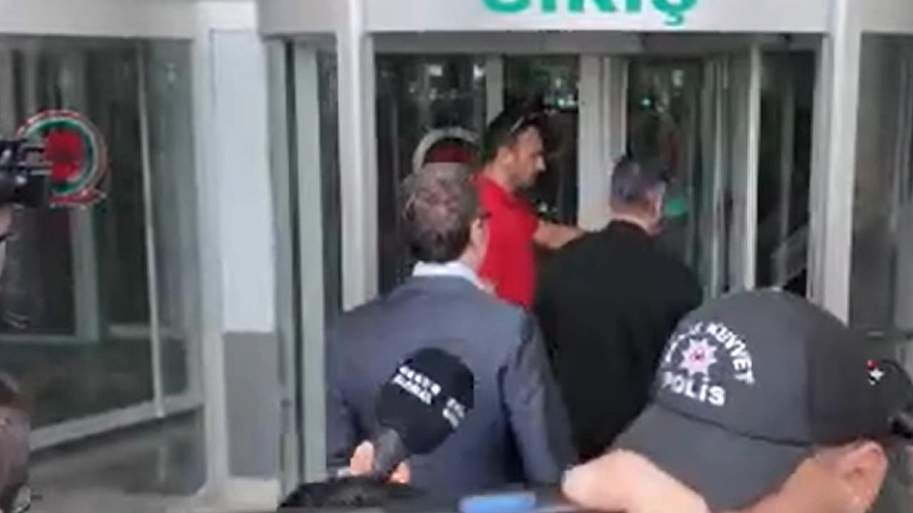 Kurtlar Vadisi dizisinin senaristleri adliyeye geldi