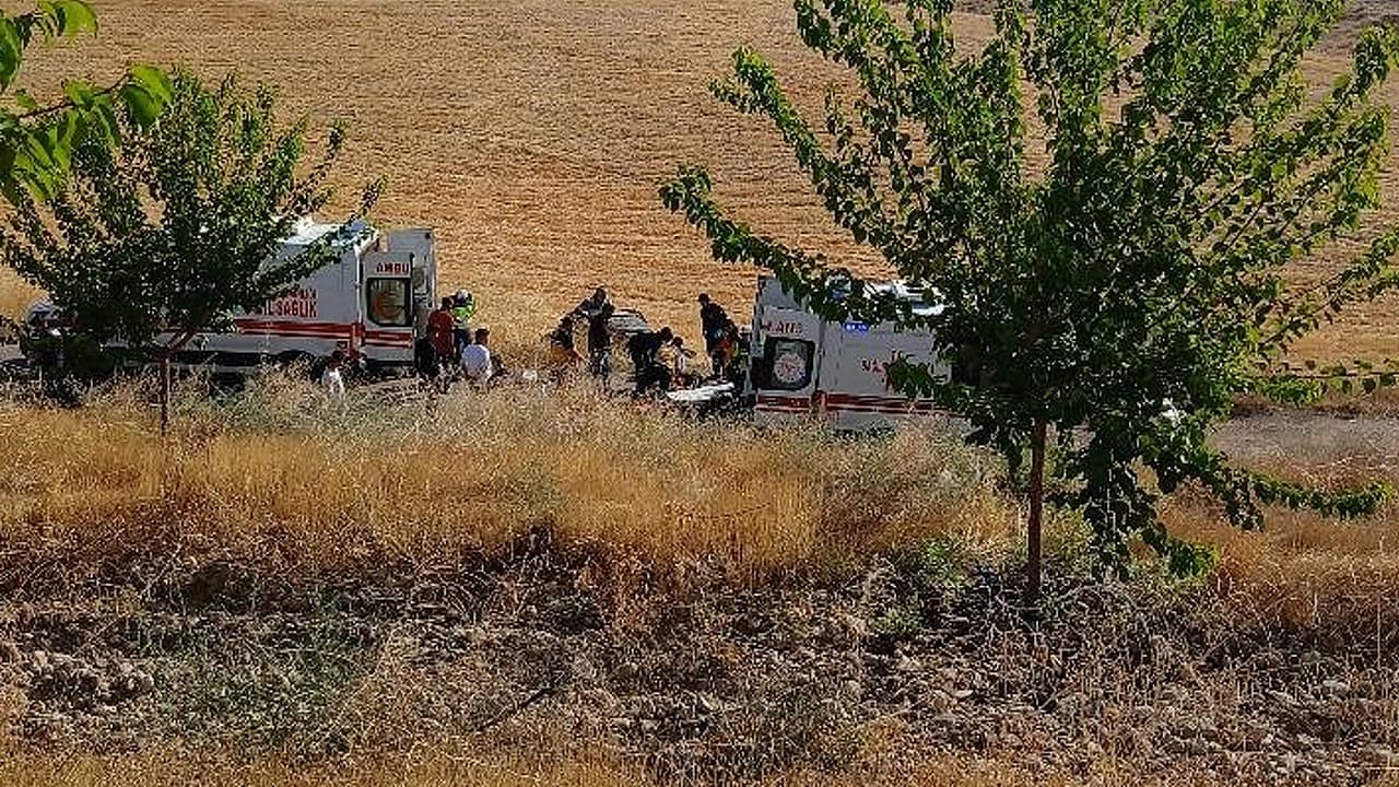 Elazığ'da feci kaza : 2 ölü,4 yaralı